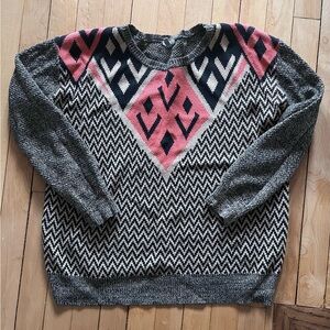 Ecote Pink and Gray Geometric Sweater